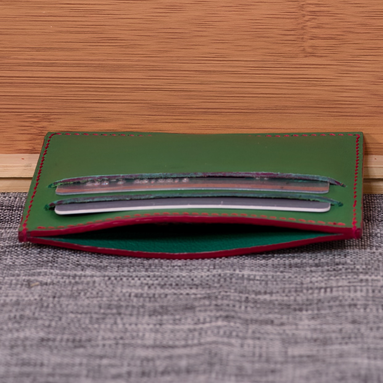 Craigie Slotted Cardholder - Image 5